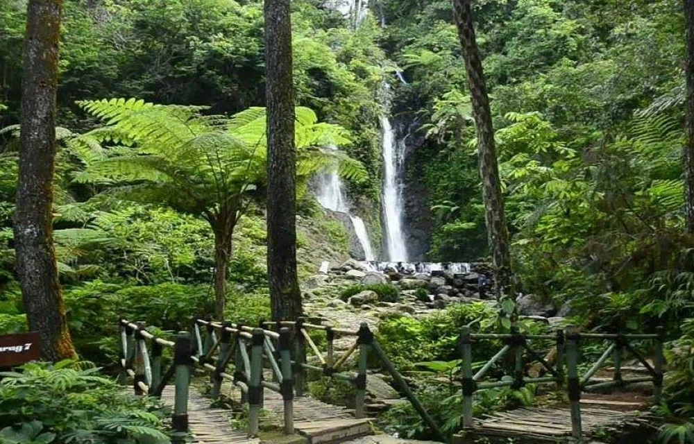 Curug Cilember in Bogor Pictures